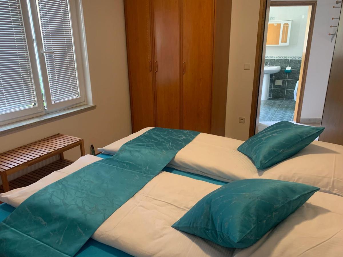 Apartmani Auer Pjescana Uvala Kültér fotó